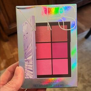 NARS Ethereal Aura Blush Palette - Bold Pink Shades